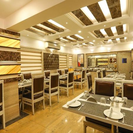 Jyoti Dwelling Hotel Mumbai Bagian luar foto