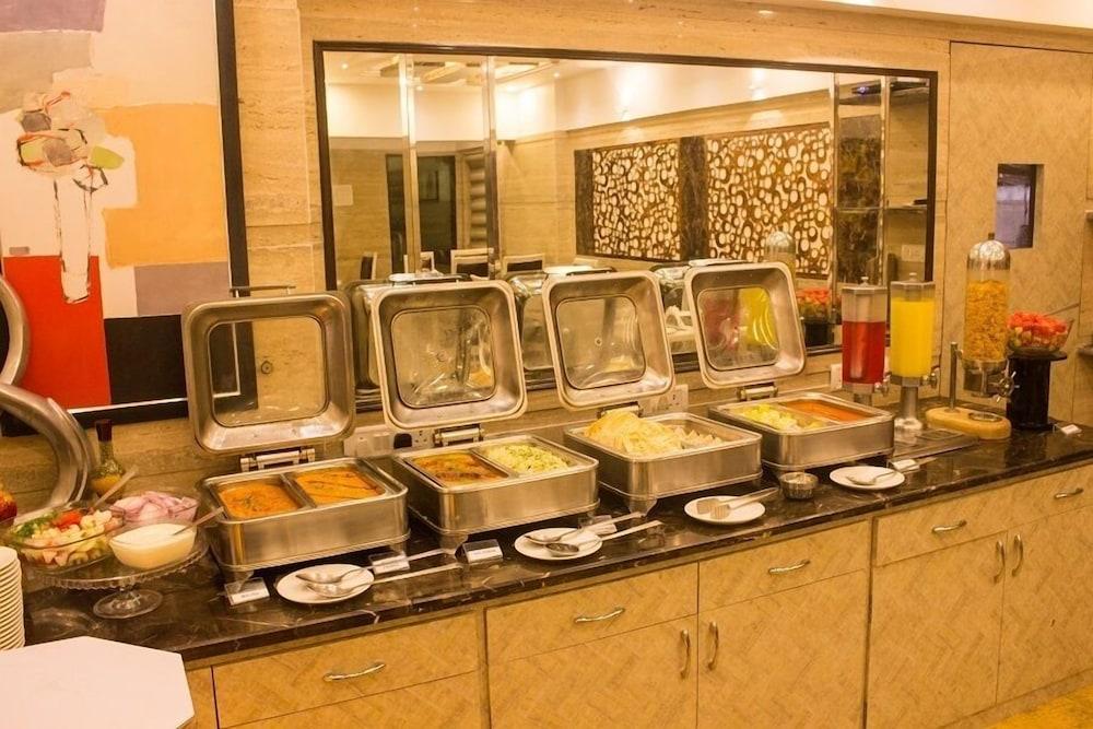 Jyoti Dwelling Hotel Mumbai Bagian luar foto