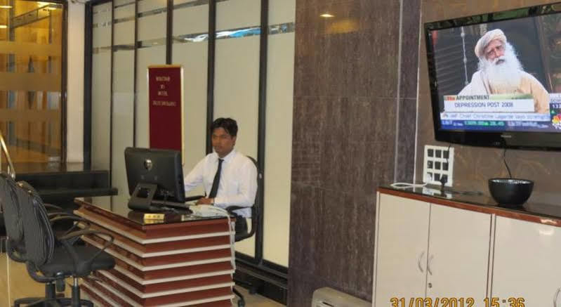 Jyoti Dwelling Hotel Mumbai Bagian luar foto