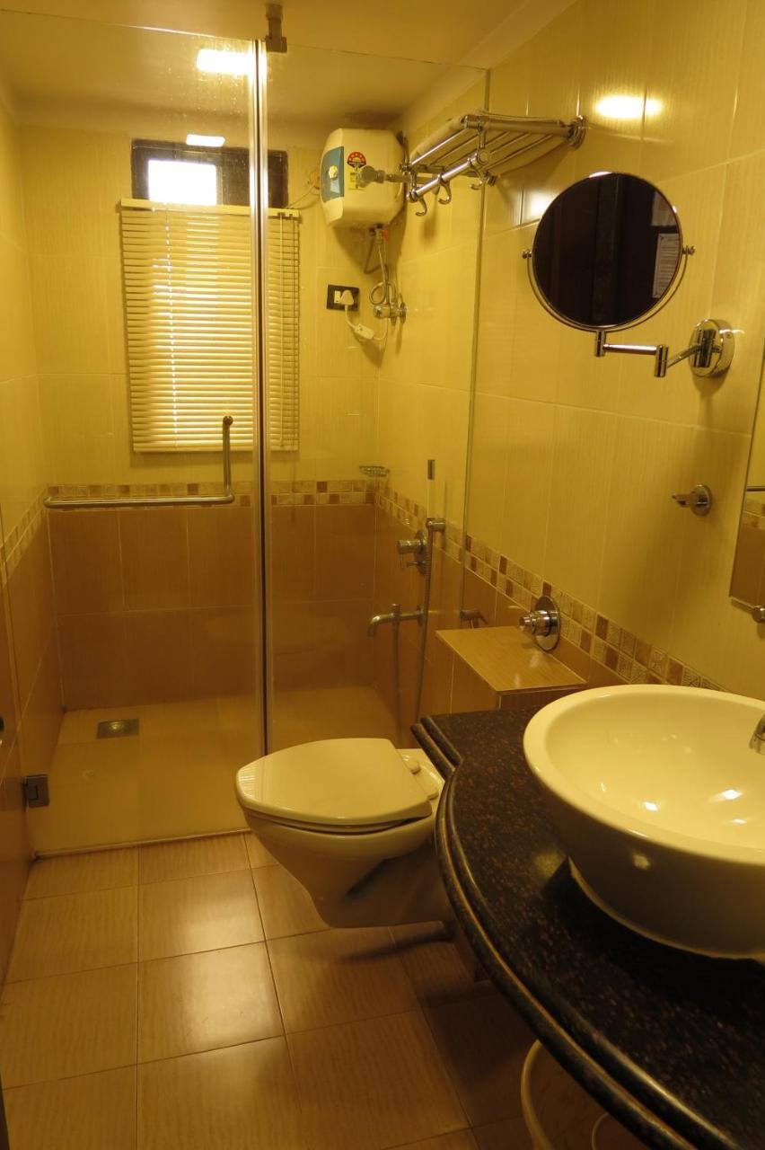 Jyoti Dwelling Hotel Mumbai Bagian luar foto