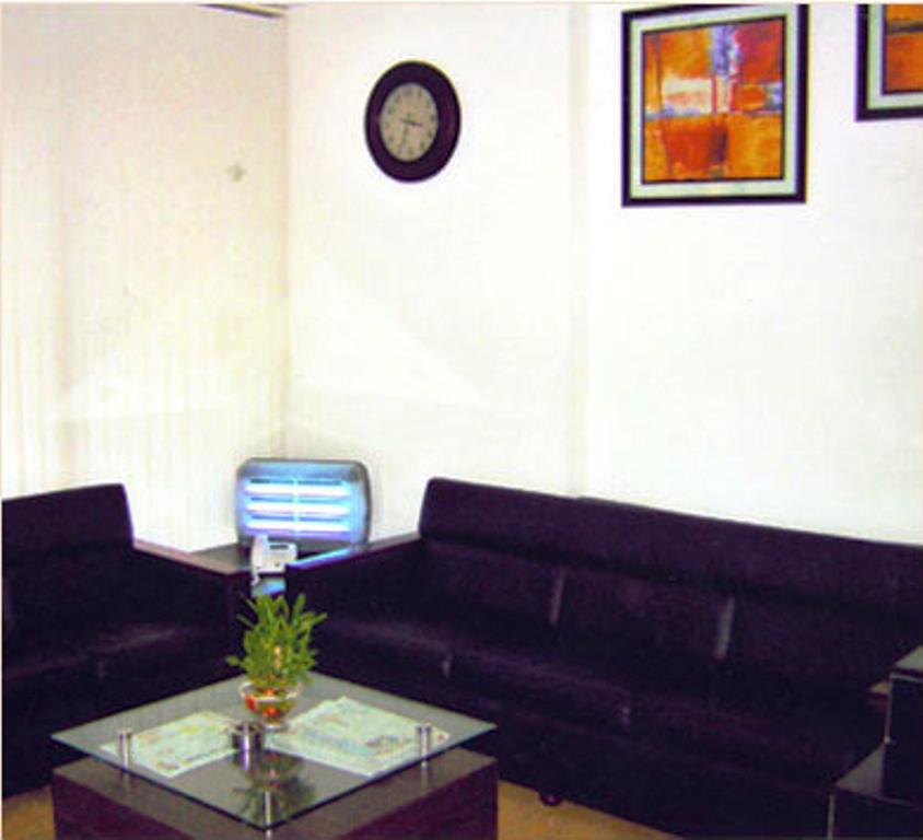 Jyoti Dwelling Hotel Mumbai Bagian luar foto